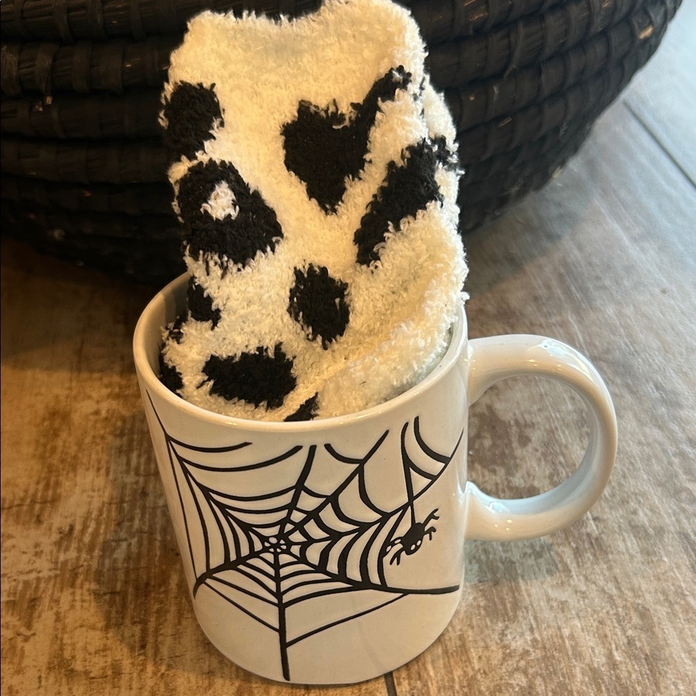 Spider Web Mug with Black and White Socks